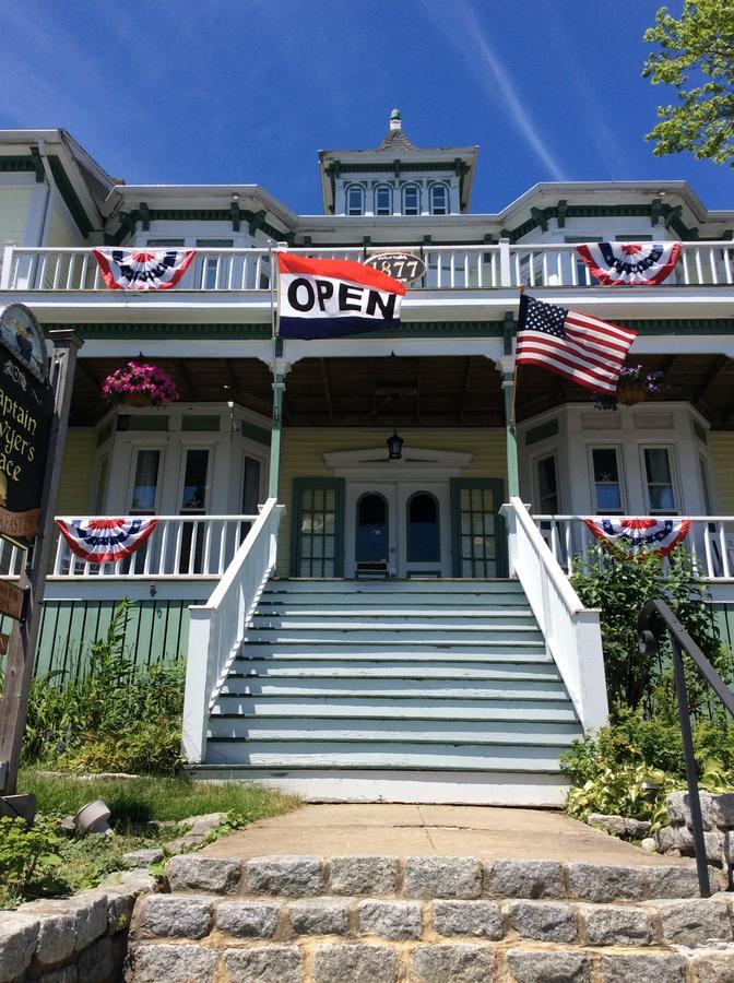 בוטביי הארבור Captain Sawyer'S Bed And Breakfast מראה חיצוני תמונה